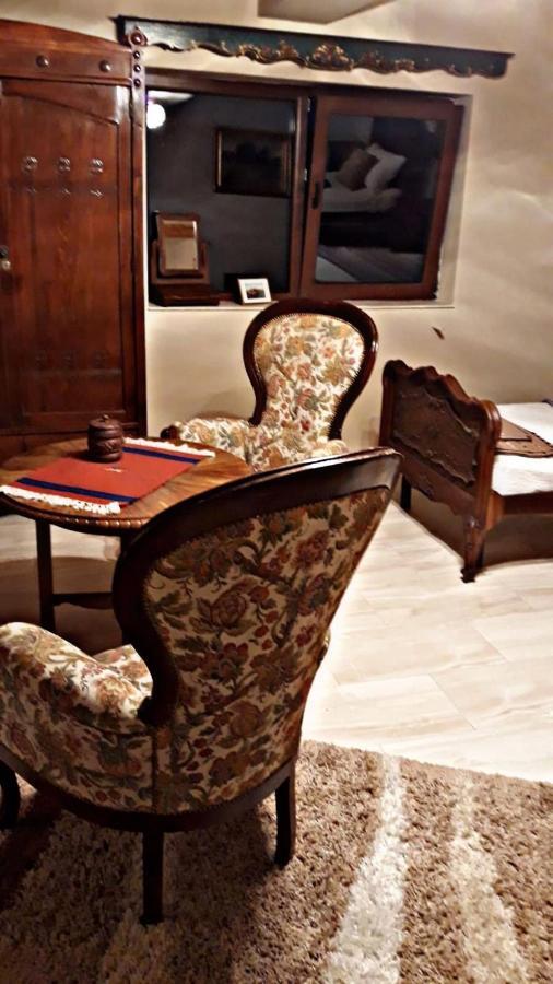 Ferienwohnung La Curtea Veche Lapus Exterior foto